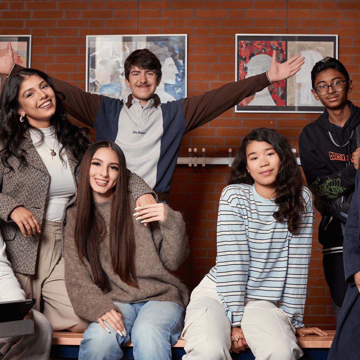 Header Mobile Image 7